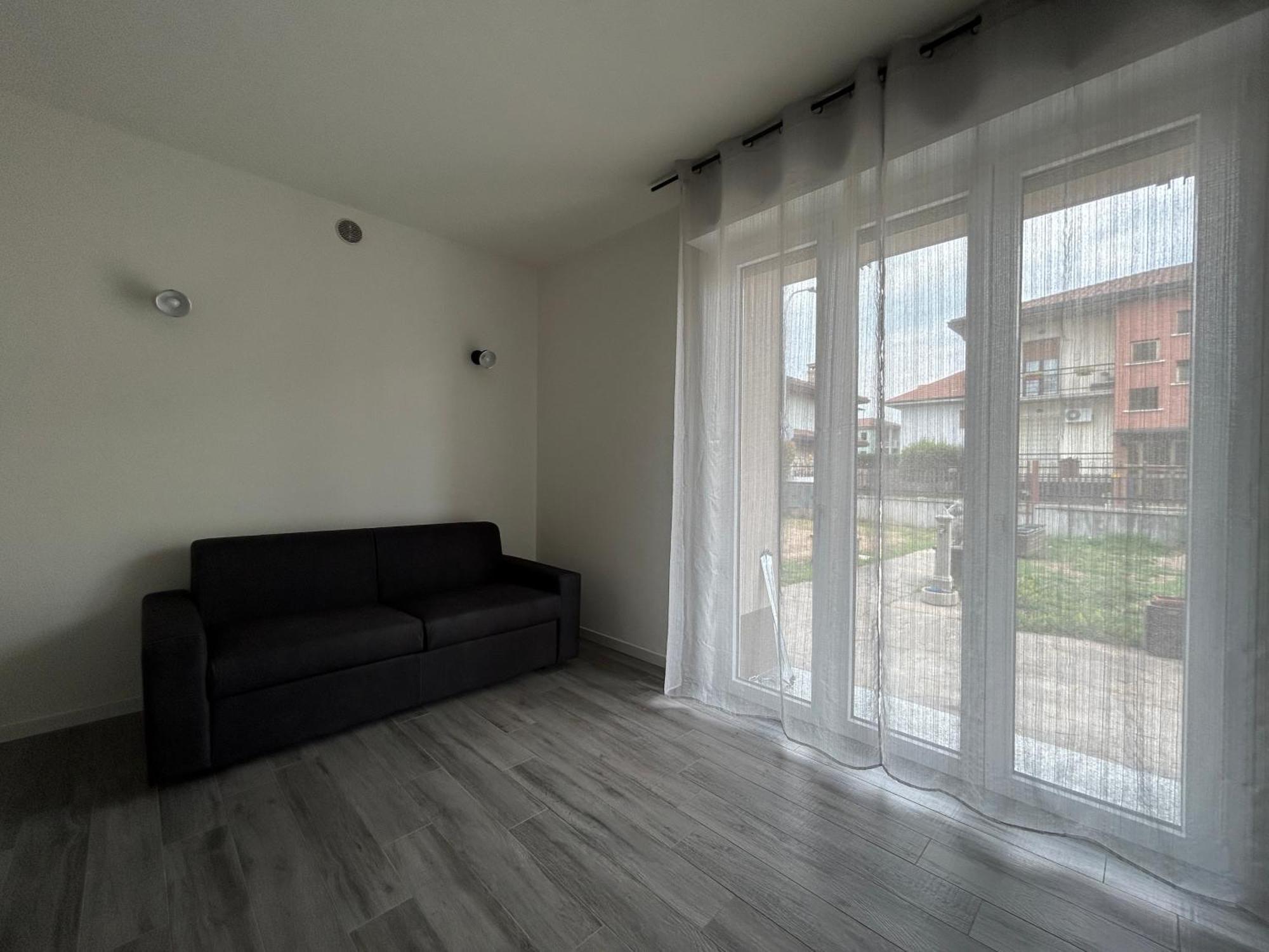 Апартаменти Treviolo - Immobili E Soluzioni Rent Екстер'єр фото
